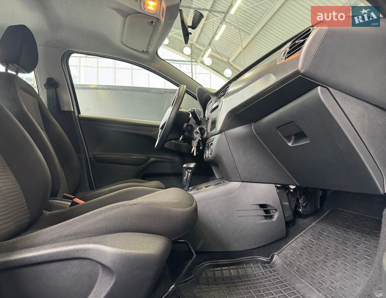 Седан Peugeot 301 2023 в Киеве