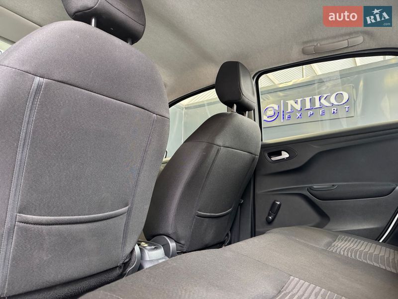 Седан Peugeot 301 2023 в Киеве