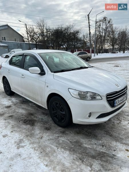 Седан Peugeot 301 2016 в Львове