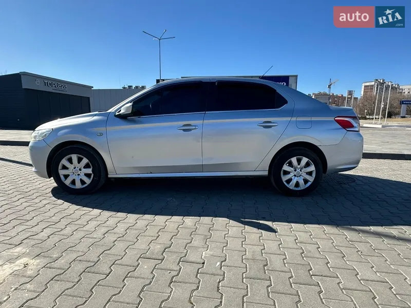 Peugeot 301
