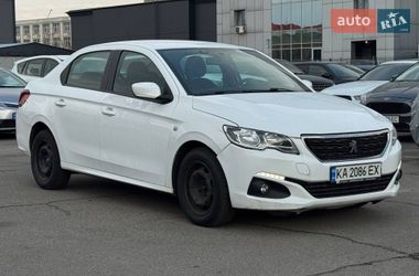 Седан Peugeot 301 2021 в Киеве