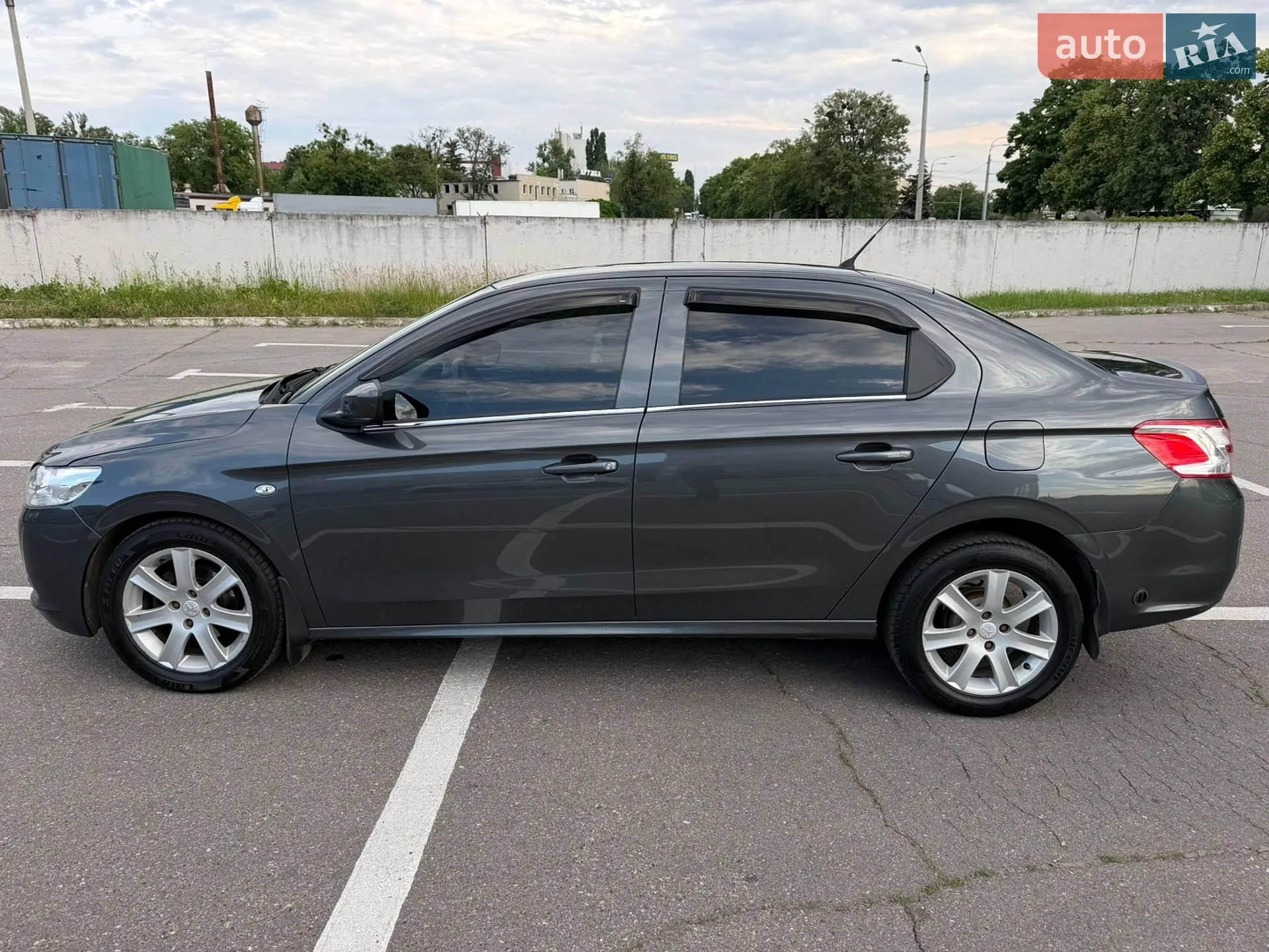 Peugeot 301 2016 VIN VF3DDNFPTGJ762643 фото оголошення 4 з 5