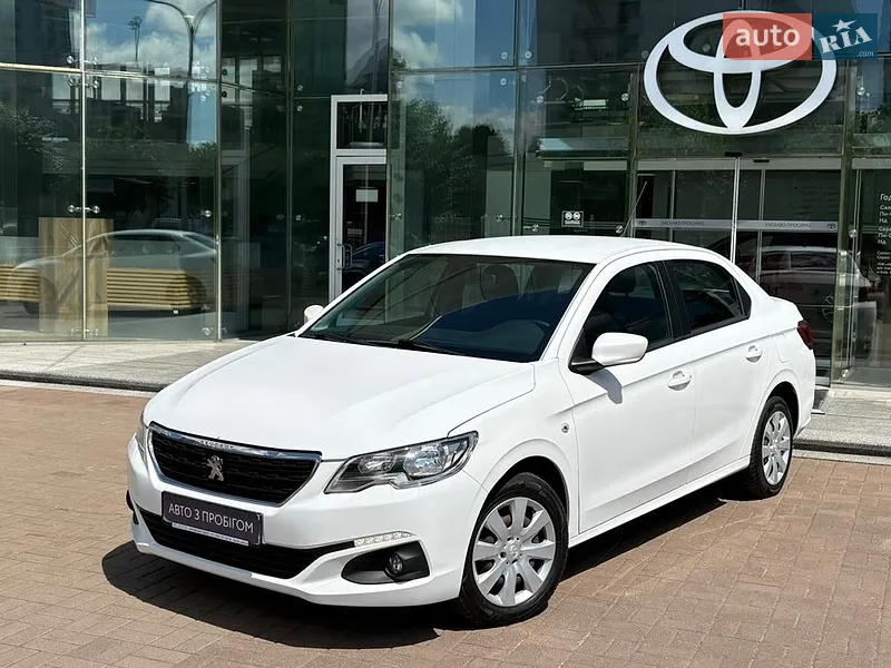 Peugeot 301
