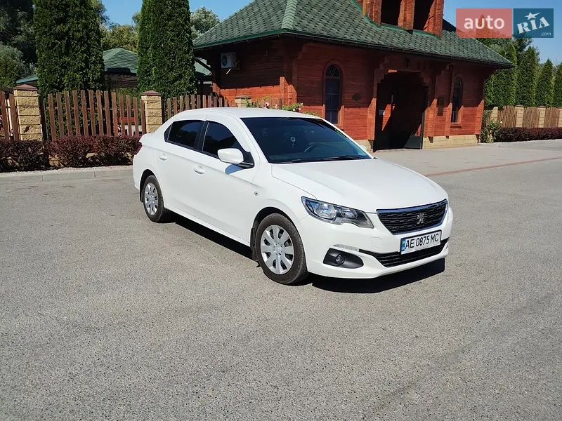Peugeot 301