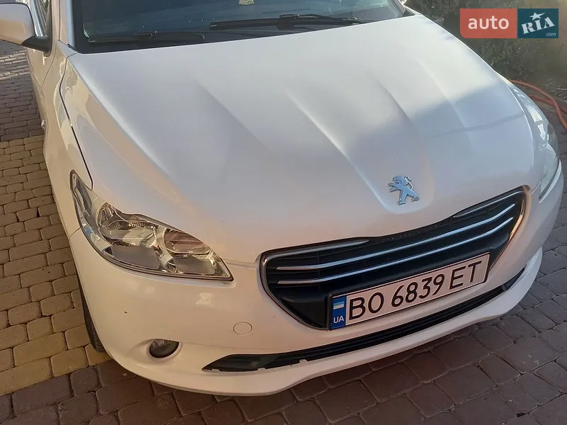 Peugeot 301
