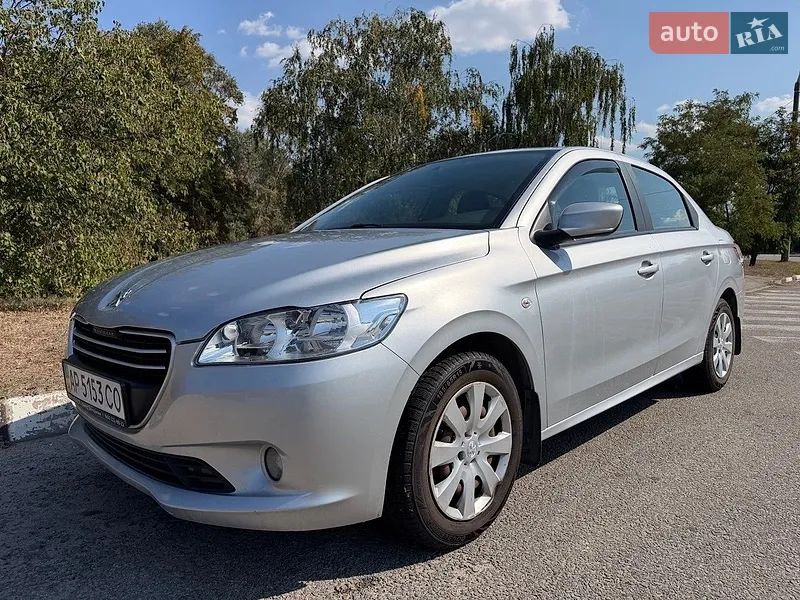 Peugeot 301