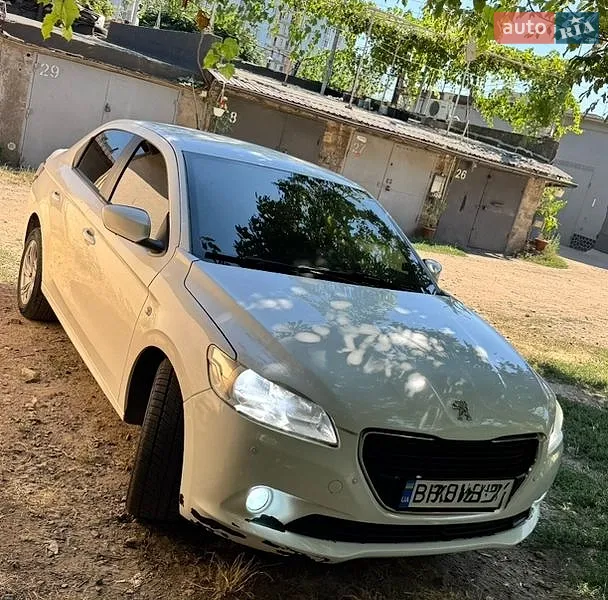 Peugeot 301