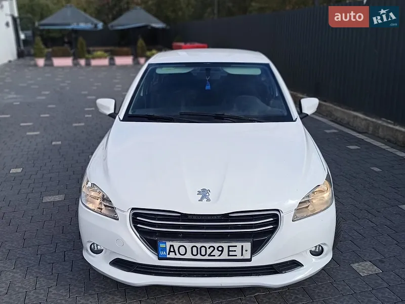 Peugeot 301