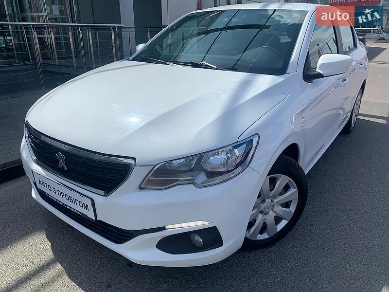 Peugeot 301