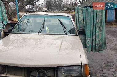 Седан Peugeot 305 1985 в Одесі