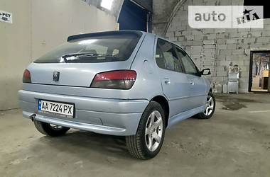 Хэтчбек Peugeot 306 1999 в Киеве