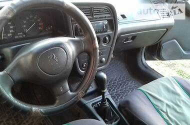 Седан Peugeot 306 1995 в Сарнах