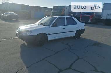 Седан Peugeot 306 1995 в Макарове