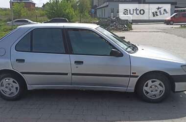 Хэтчбек Peugeot 306 1995 в Ивано-Франковске