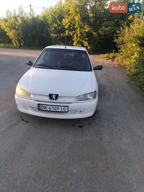 Хетчбек Peugeot 306 1998 в Рівному
