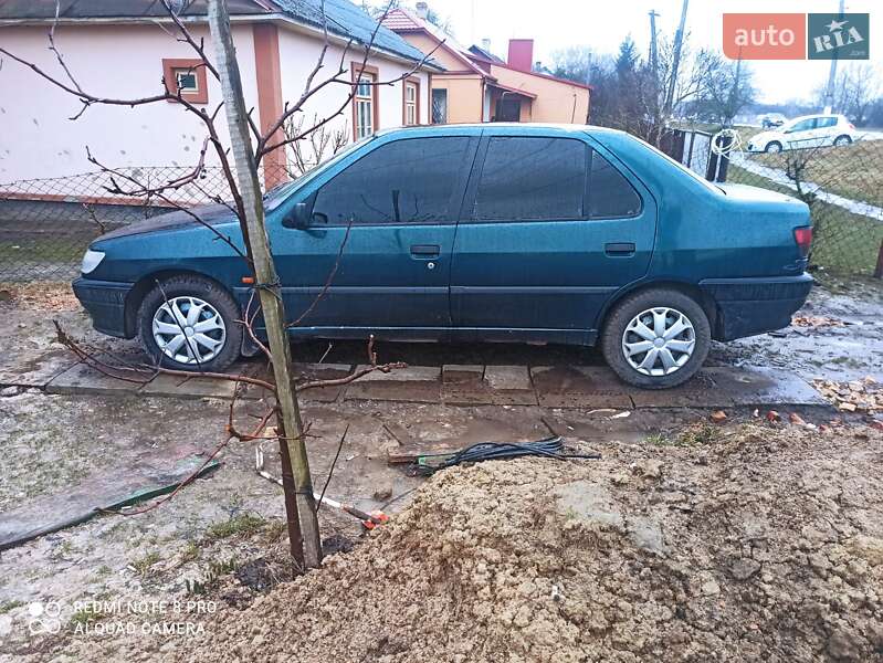 Седан Peugeot 306 1995 в Млинове
