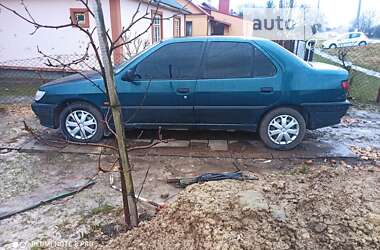 Седан Peugeot 306 1995 в Млиніві