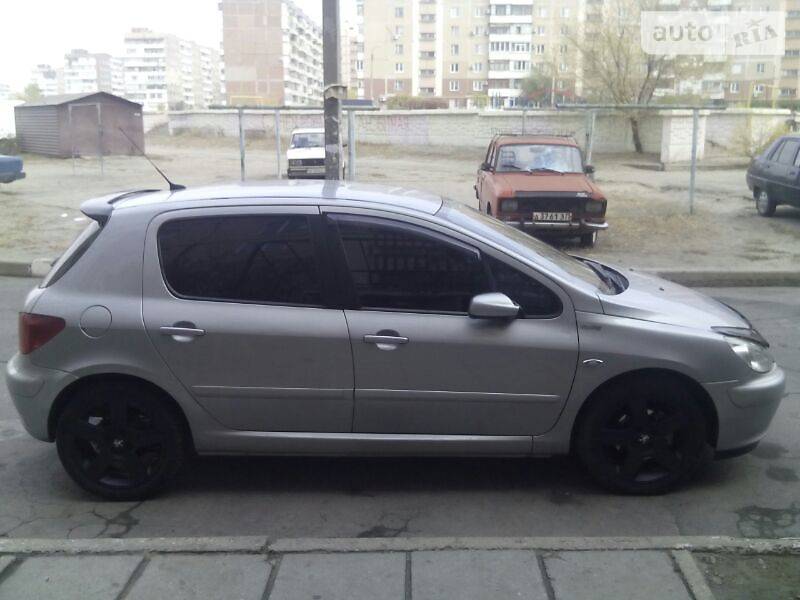 Хэтчбек Peugeot 307 2001 в Запорожье