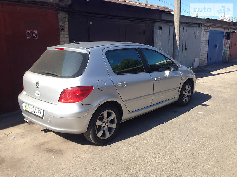 Хэтчбек Peugeot 307 2005 в Киеве