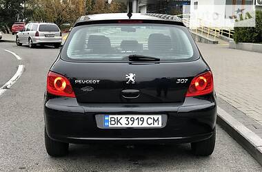 Хэтчбек Peugeot 307 2006 в Ровно