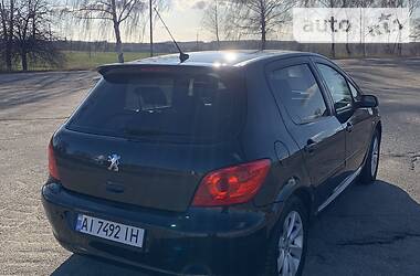 Хэтчбек Peugeot 307 2006 в Богуславе