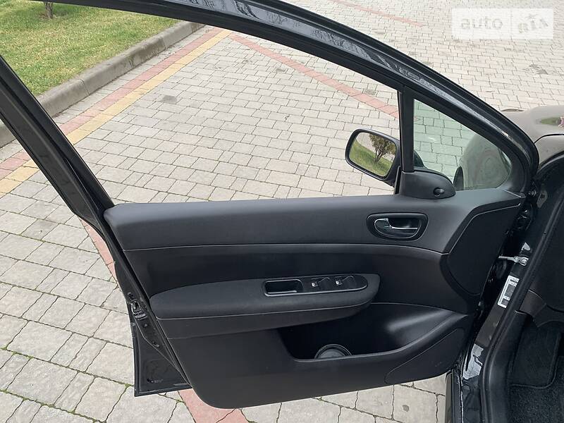 Хетчбек Peugeot 307 2007 в Стрию