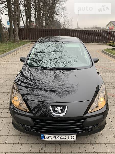 Хетчбек Peugeot 307 2007 в Стрию