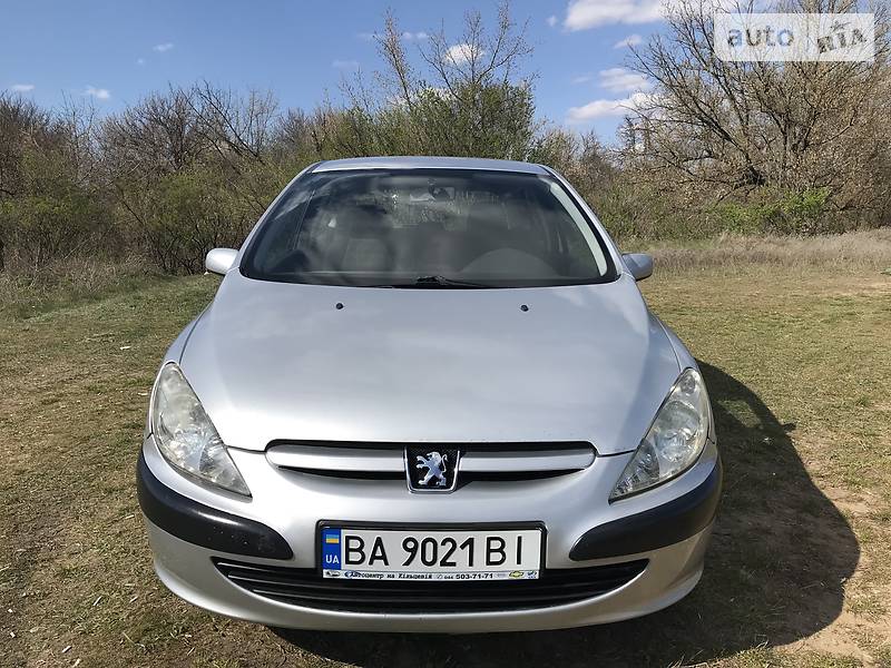 Хетчбек Peugeot 307 2004 в 