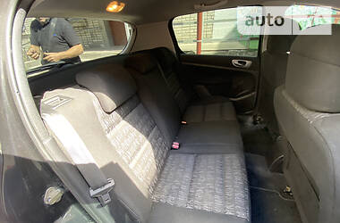 Хетчбек Peugeot 307 2002 в 