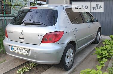 Хэтчбек Peugeot 307 2001 в Тячеве