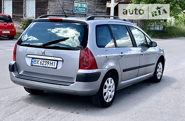 Универсал Peugeot 307 2002 в 