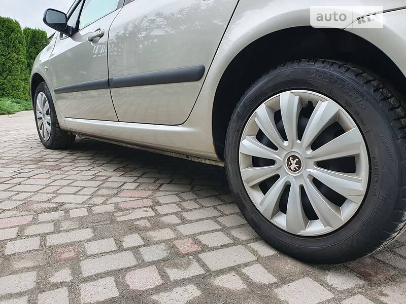 Хэтчбек Peugeot 307 2006 в Бродах