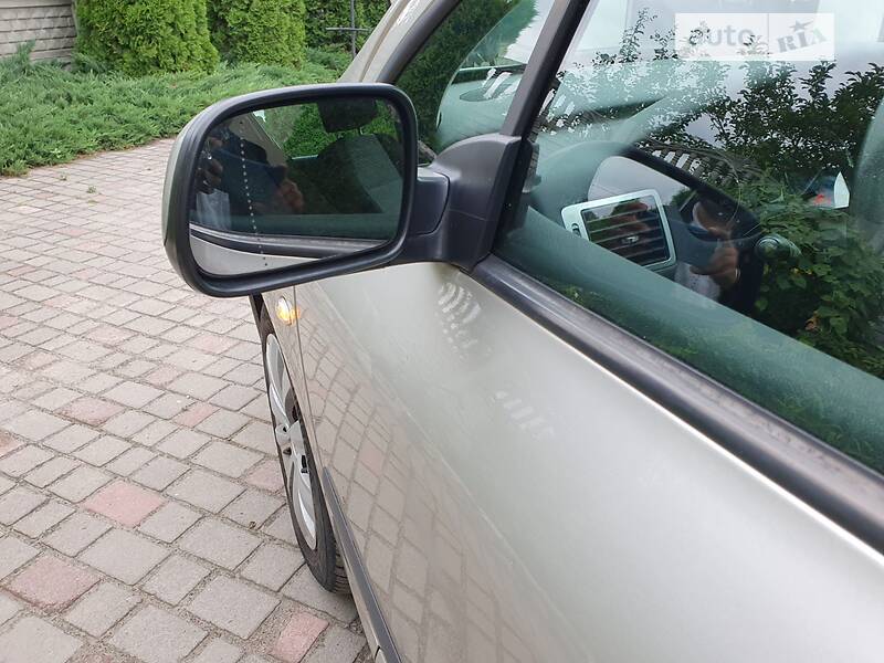 Хэтчбек Peugeot 307 2006 в Бродах