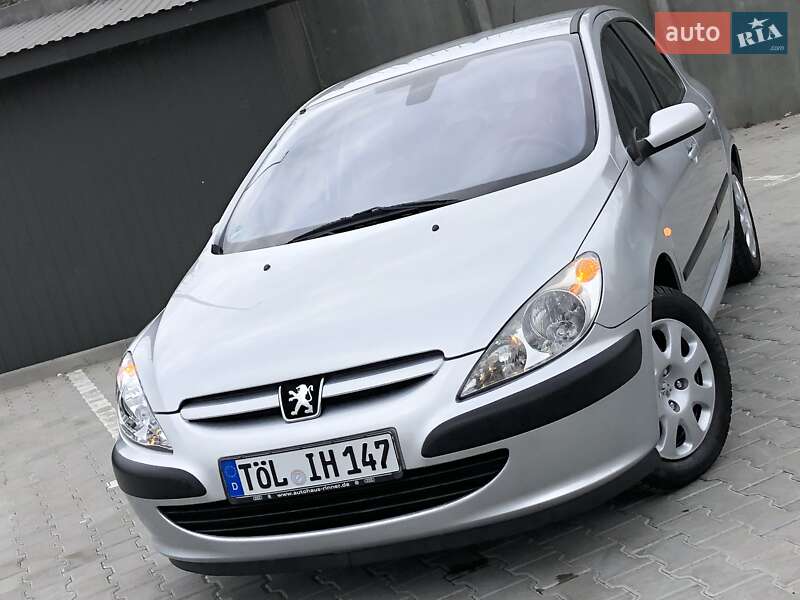 Хетчбек Peugeot 307 2003 в 