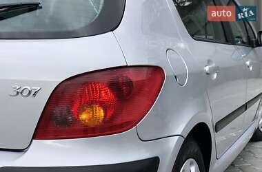 Хетчбек Peugeot 307 2003 в 