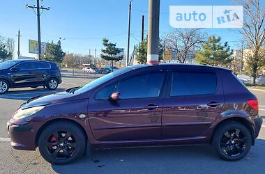 Хэтчбек Peugeot 307 2005 в 