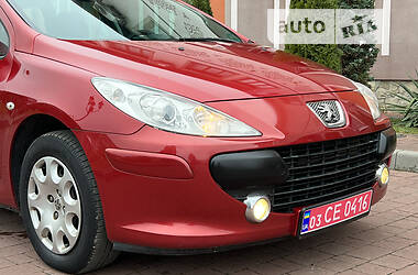 Универсал Peugeot 307 2006 в 