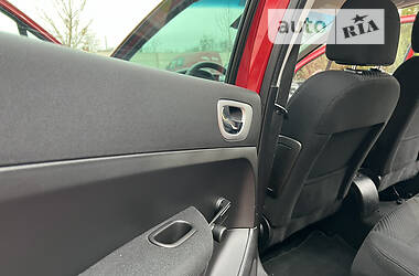 Универсал Peugeot 307 2006 в 
