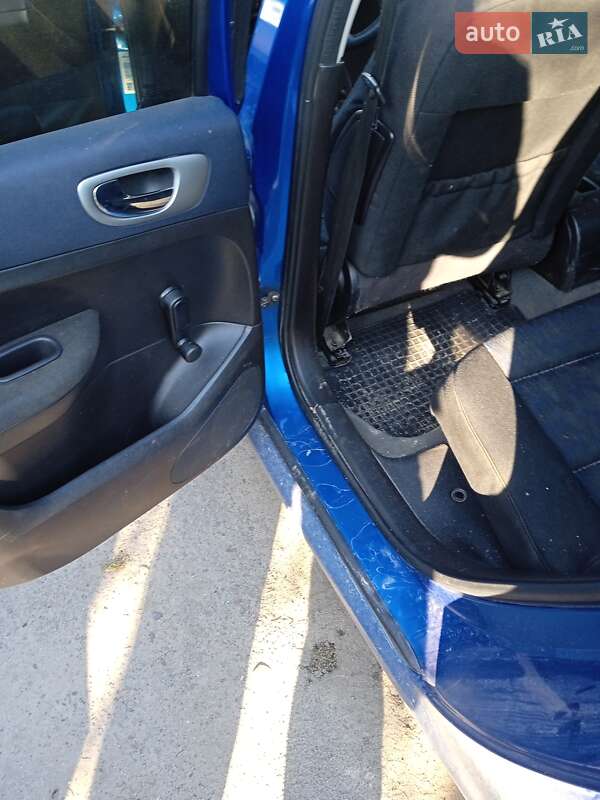 Универсал Peugeot 307 2002 в Львове