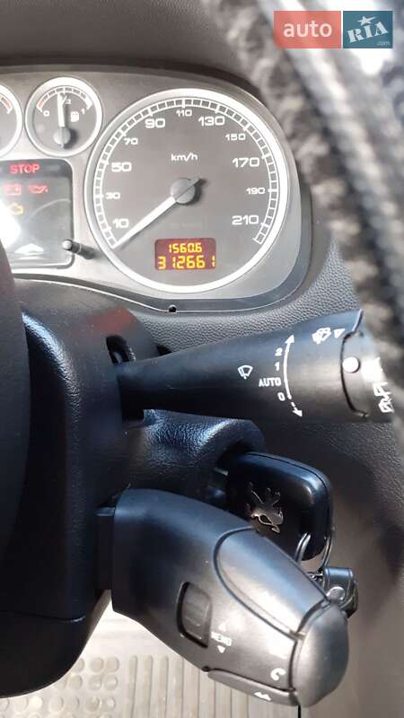 Peugeot 307 2004