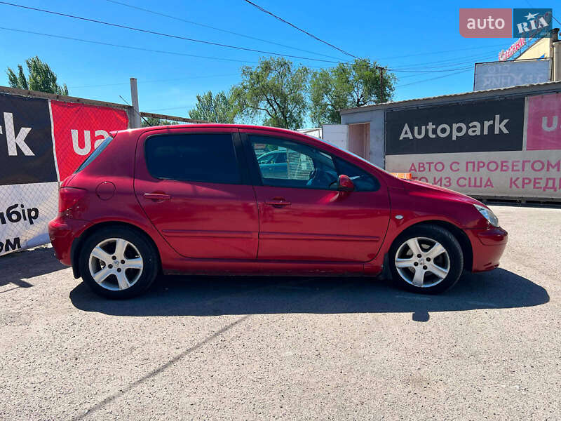 Хэтчбек Peugeot 307 2004 в Запорожье