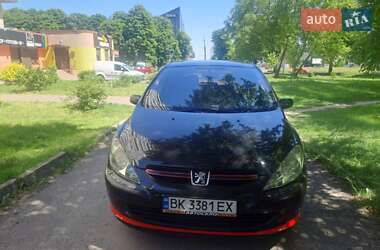 Хэтчбек Peugeot 307 2003 в 