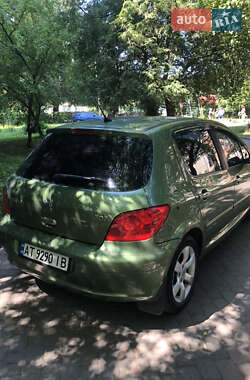 Хэтчбек Peugeot 307 2006 в 
