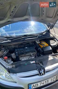 Универсал Peugeot 307 2004 в 