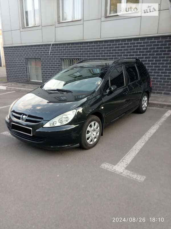 Универсал Peugeot 307 2004 в 