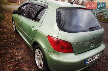 Хэтчбек Peugeot 307 2003 в 