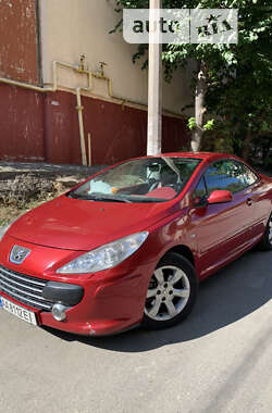 Кабриолет Peugeot 307 2006 в Вышгороде