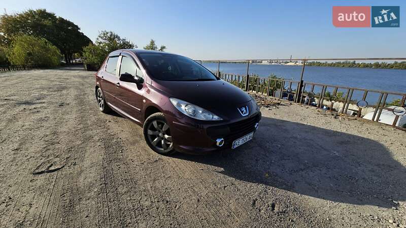 Хэтчбек Peugeot 307 2005 в Днепре