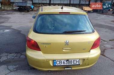 Хетчбек Peugeot 307 2001 в 