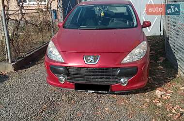 Хэтчбек Peugeot 307 2006 в Мукачево